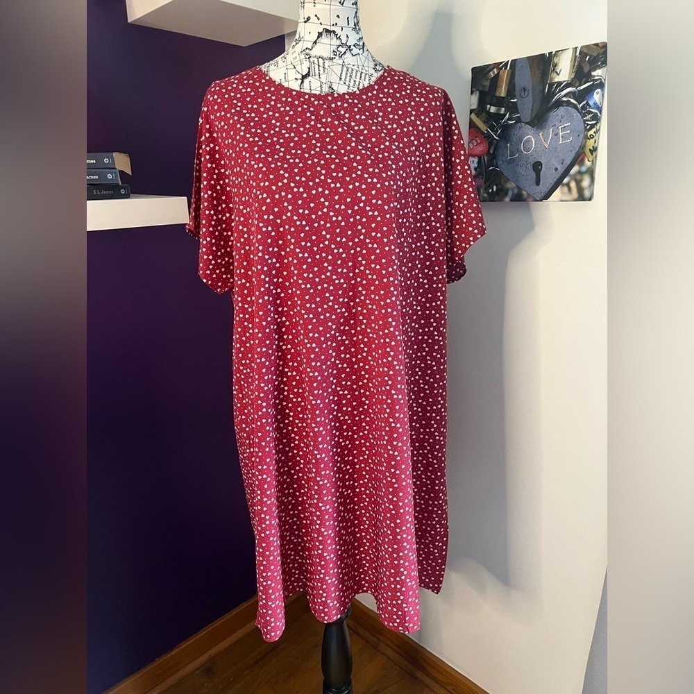 7 for $30 Plus Size Emery Rose Heart Print Dress